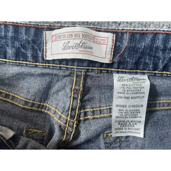 Levi Strauss Jeans Women's Size 10 Blue Med Wash Stretch Low Rise Bootcut - Picture 4 of 12